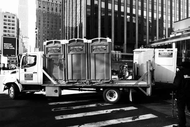 Best Wedding porta potty rental  in Fowlerville, MI
