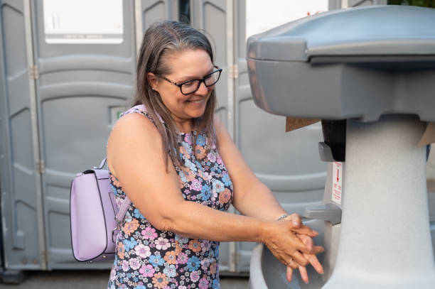 Best Porta potty rental for parties  in Fowlerville, MI